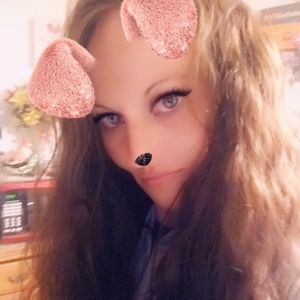 Meet your Posher, Dannette